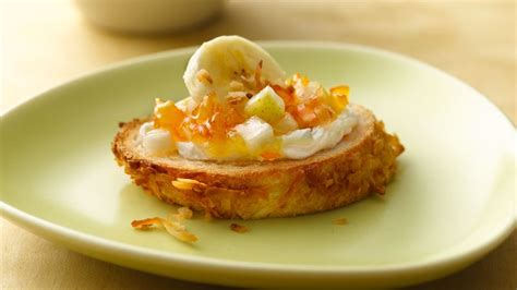 golden-breakfast-bruschetta-recipe-pillsburycom image