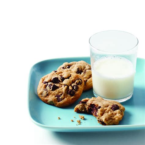 the-ultimate-chocolate-chip-cookie-recipe-chatelaine image
