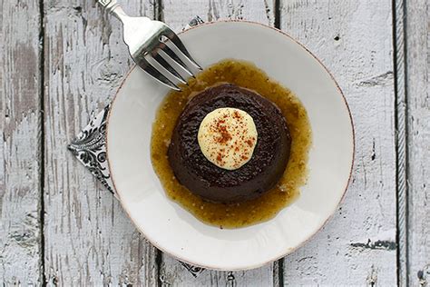 boca-negra-chocolate-chipotle-cakes-raisin-fig image