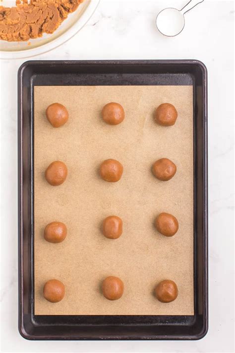flourless-peanut-butter-cookies-easy-gluten-free-cookie image
