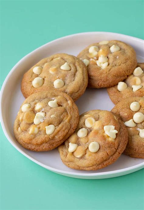 white-chocolate-chip-cookies-quick-and-easy image