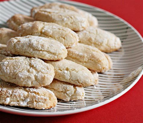 sienese-almond-cookies-recipe-food-style image