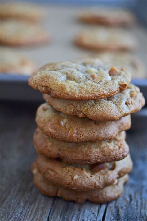 gluten-free-white-chocolate-macadamia-nut-cookies image