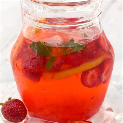 strawberry-lemon-punch-bigovencom image