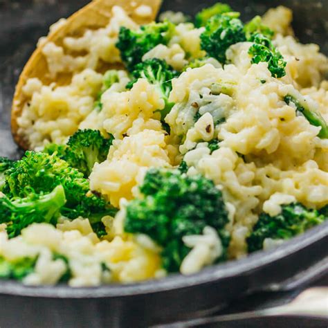 simple-broccoli-cheddar-risotto-savory-tooth image