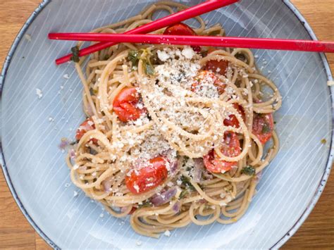 one-pot-tomato-basil-pasta-nordic-food-living image