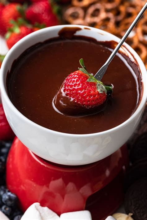 easy-chocolate-fondue-recipe-only-5-ingredients image