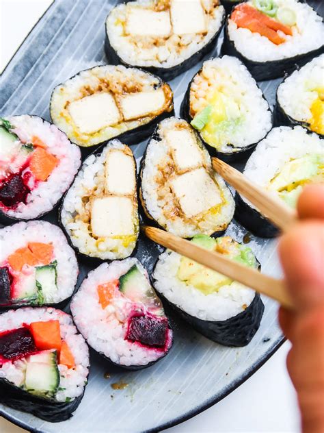 vegan-sushi-guide-with-6-simple-delicious-vegan-sushi image
