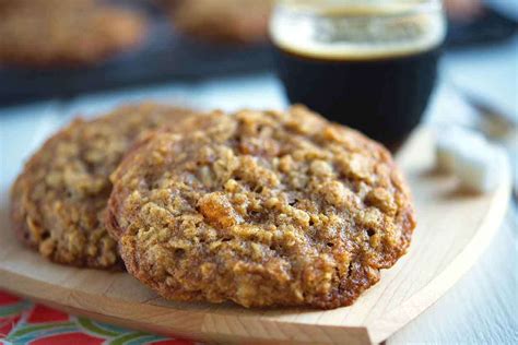 oatmeal-cookies image