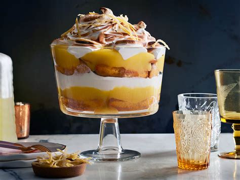 lemon-meringue-trifle-recipe-chatelaine image