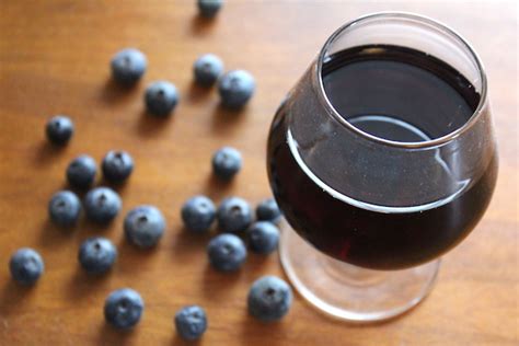 homemade-blueberry-wine-practical-self-reliance image