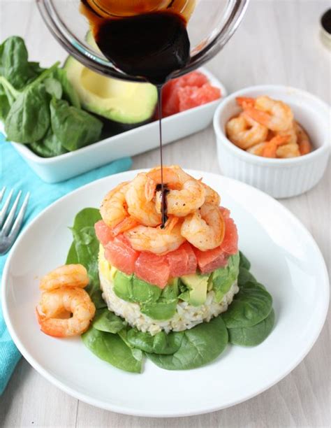 grapefruit-avocado-and-shrimp-salad-recipe-the image