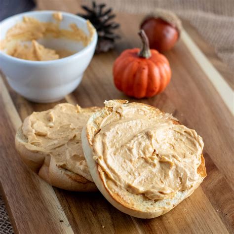 pumpkin-cream-cheese-spread-schmear-kylee-cooks image