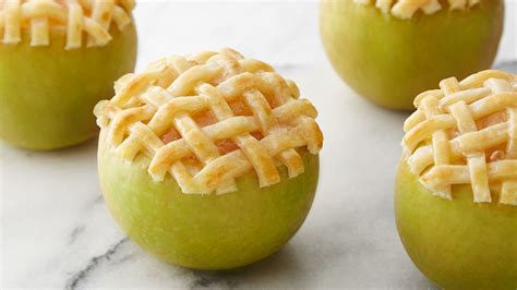 apple-lattice-pie-baked-in-an-apple image