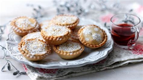 mince-pies-recipe-bbc-food image