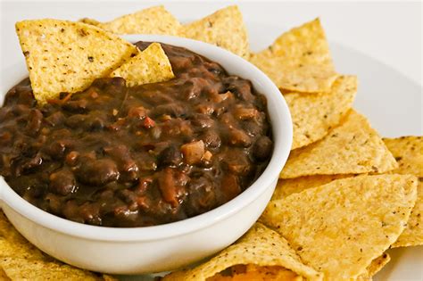frijoles-borrachos-mexican-beans-with-beer-bacon image