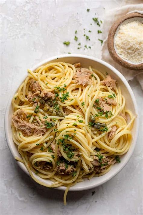 tuna-pasta-with-garlic-lemon-10-minute-meal-feelgoodfoodie image