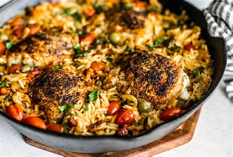 one-pan-chicken-puttanesca-with-creamy-orzo-killing image
