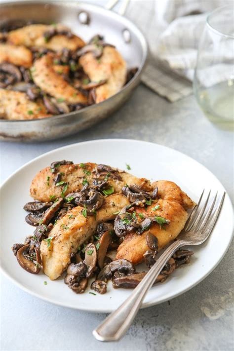 chicken-and-mushrooms-in-white-wine-sauce image
