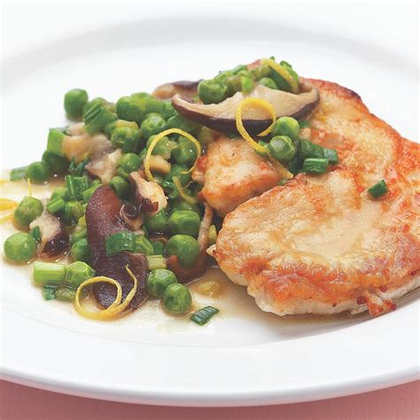 turkey-cutlets-with-peas-spring-onions image