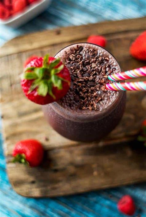 acai-smoothie-a-delicious-vegan-superfoods-smoothie image