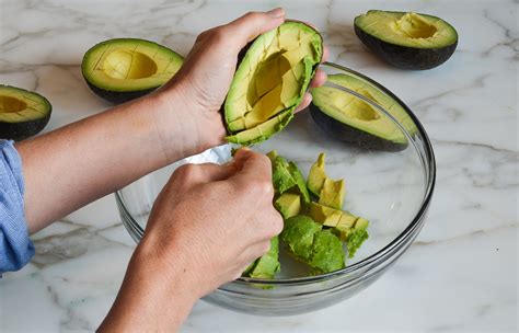 how-to-make-the-best-guacamole-once-upon-a-chef image