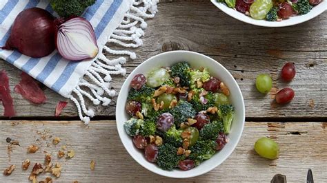 broccoli-and-grape-salad-canadian-food-focus image