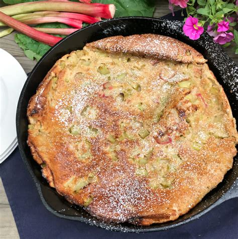 how-to-make-a-rhubarb-puffed-oven-pancake image