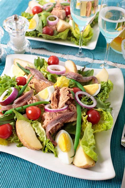 ina-garten-salad-nicoise-table-for-seven image