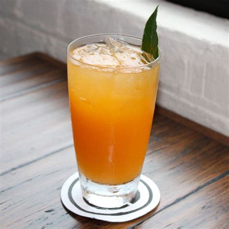 smashing-pumpkin-cocktail-recipe-liquorcom image