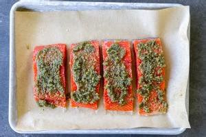 baked-pesto-salmon-only-3-ingredients-momsdish image