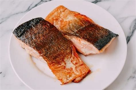 crispy-scallion-ginger-salmon-recipe-the-woks-of-life image