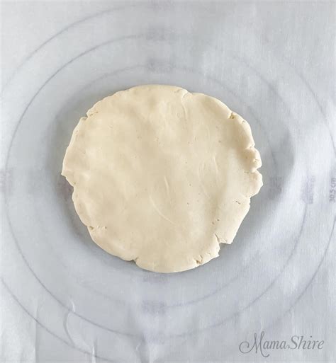 how-to-make-an-easy-gluten-free-pie-crust image