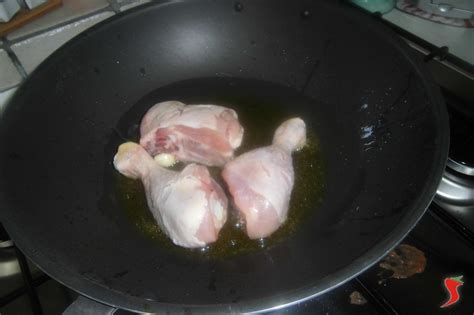 pollo-in-padella-ricette-pollo-stuzzicanteit image