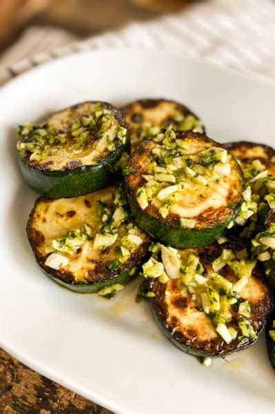 spanish-garlic-zucchini-a-dish-you-wont-be-able-to-resist image