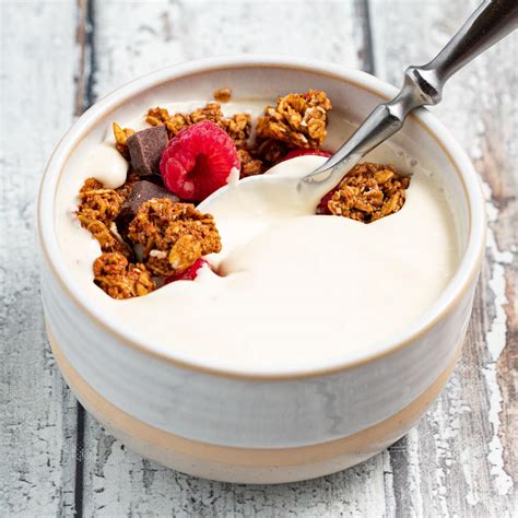 vegan-yogurt-recipe-so-thick-creamy-a-virtual-vegan image