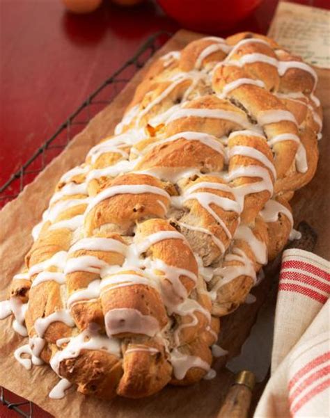 30-scrumptious-holiday-breakfast-breads-midwest image