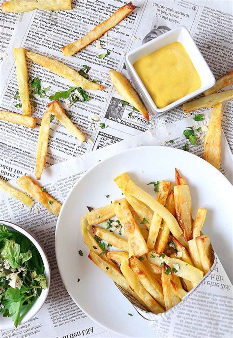oven-fries-with-a-coconut-curry-dip-vanillacrunnch image
