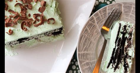 make-this-delicious-chocolate-mint-icebox-cake-with-just-7 image