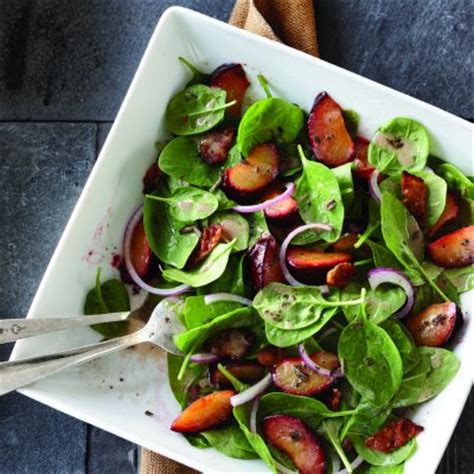 roasted-plum-and-spinach-salad-recipe-chatelainecom image