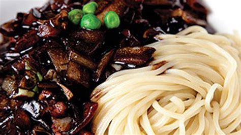 jajang-myun-noodles-with-blackbean-sauce-korean image