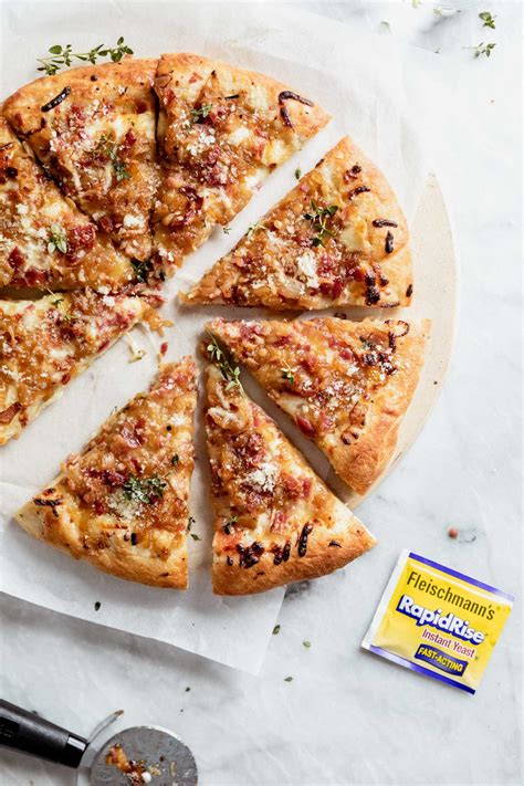 caramelized-onion-bacon-and-gruyere-pizza-broma image