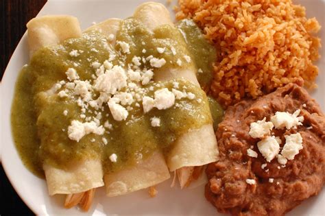 enchiladas-verdes-de-pollo-authentic-mexican image