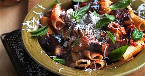 autumn-pasta-recipes-gourmet-traveller image