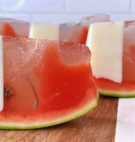 watermelon-jello-recipe-tiktok-viral-dessert image