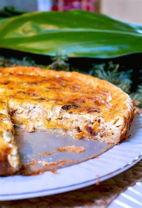 easy-cheese-and-onion-quiche-vegetarian-brunch-dish image