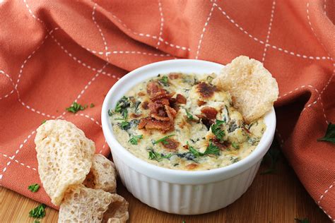 bacon-and-roasted-garlic-spinach-dip-ruled-me image