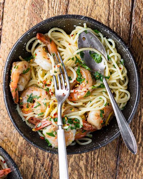 lemon-garlic-shrimp-pasta-easy-and-impressive-sip image