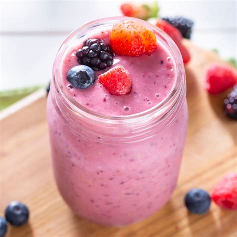 berry-buttermilk-smoothie-babaganosh image