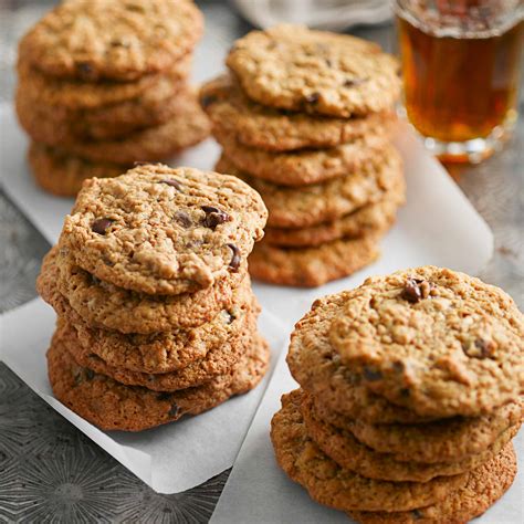 whole-wheat-peanut-butter-cookies-recipe-kelloggs image